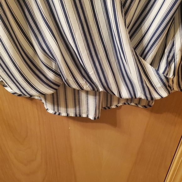 West Kei from Stitch Fix, size M, high low blouse - Picture 3 of 5